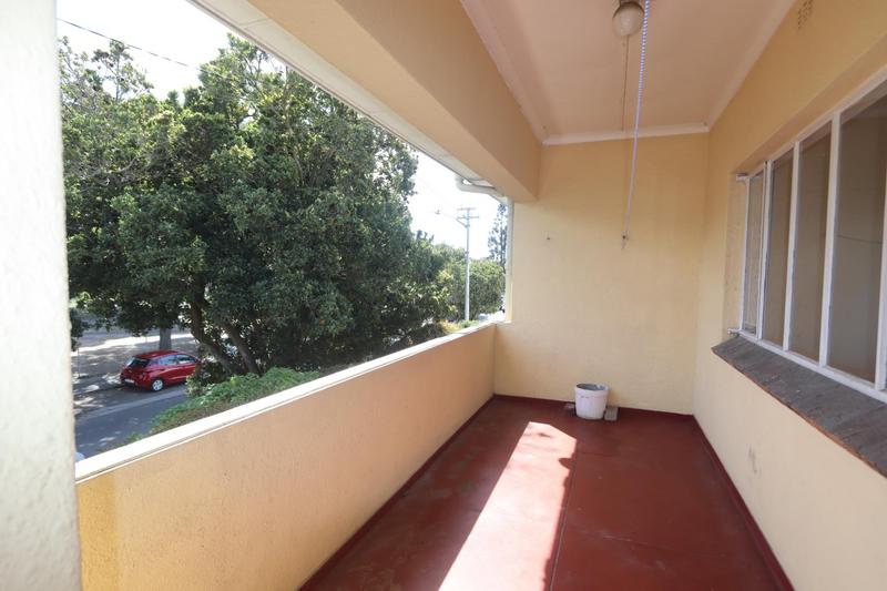 To Let 2 Bedroom Property for Rent in Lansdowne Western Cape